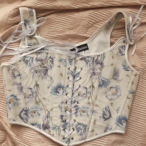 Set of 7 Scarlett Darkness Corsets - Picture 15 of 16